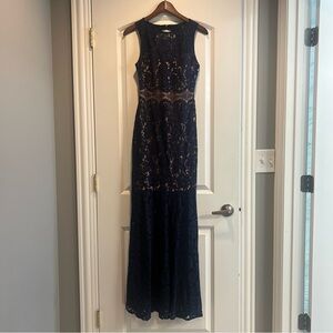 Morgan & Co. Navy blue long lace dress- size 3/4